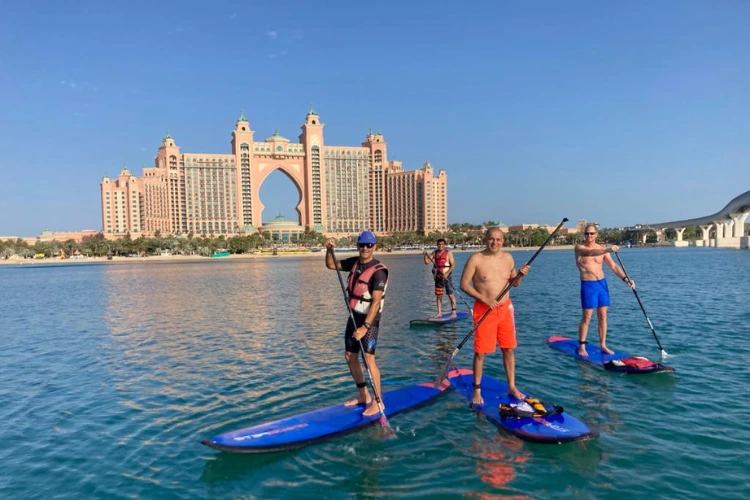 Paddleboarding in dubai