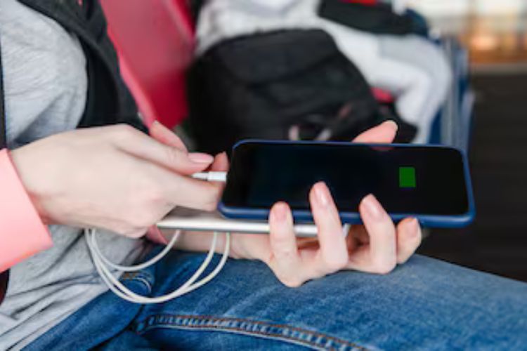 Emirates Power bank flight rules