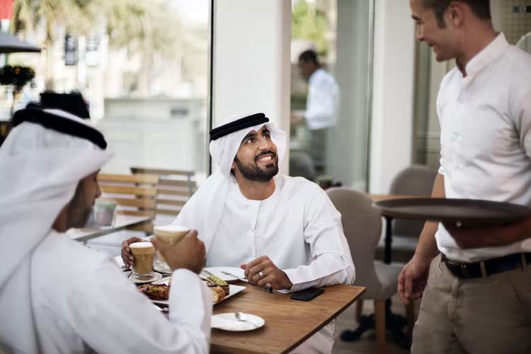 tipping in dubai