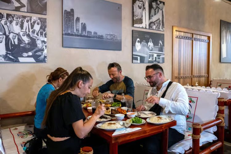 Emirati Cultural Dining Experience abu dhabi