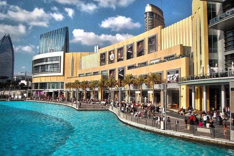 Explore Dubai Mall