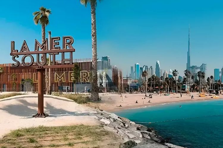 Jumeirah Beach or La Mer